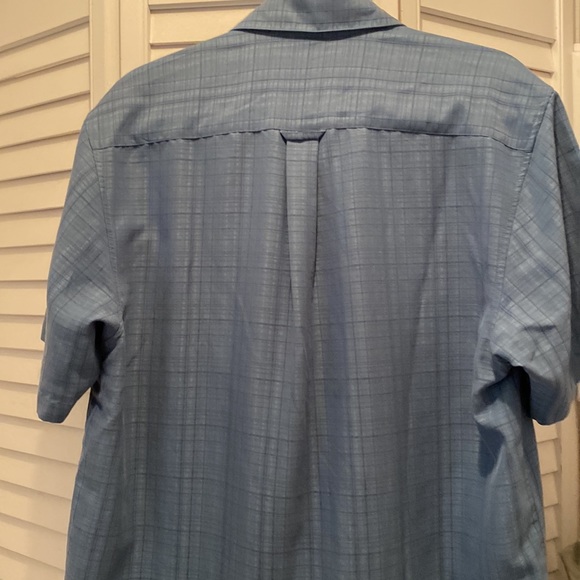 COLUMBIA Titanium “Men’s Short Sleeve Shirt” Blue Size Medium Button Down EUC - Picture 2 of 4